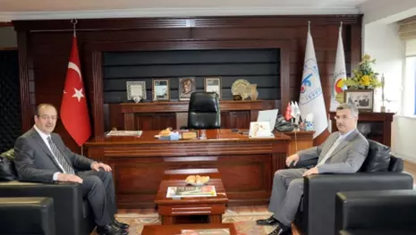 KTO Karatay Üniversitesi Rektörü Prof. Dr. Torlak, KSO Başkanı Büyükhelvacıgil’i ziyaret etti