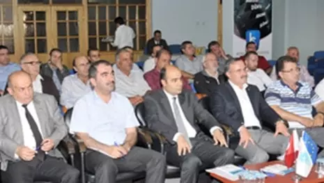 Tarım makineciler, Başbakan Davutoğlu’nu Tarım Fuarı’na davet etti