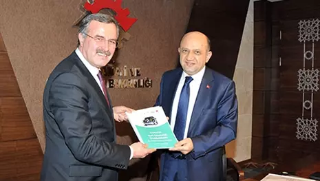 Konya’nın yerli otomobil raporu Bakan Işık’a iletildi