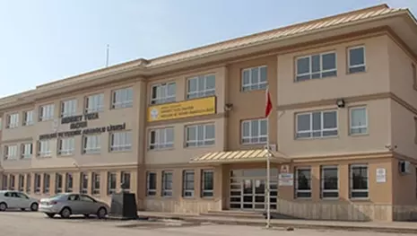 İmkanları cezbetti, öğrenciler KOS’taki bu okula akın etti