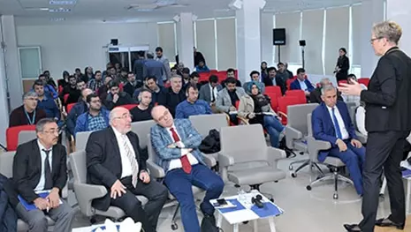 İnovasyonun dahisi, Konyalı sanayiciler ile buluştu