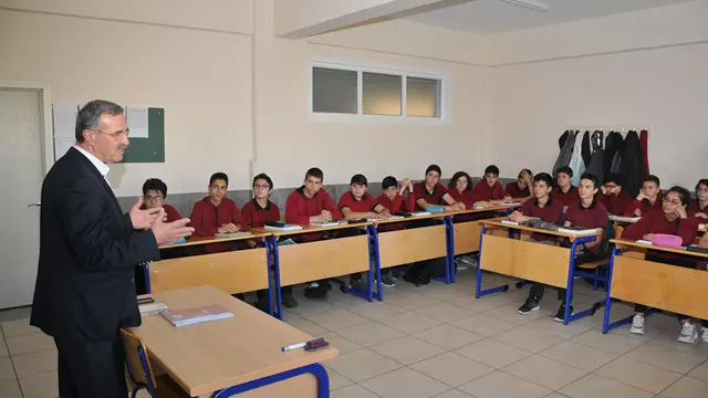 3370