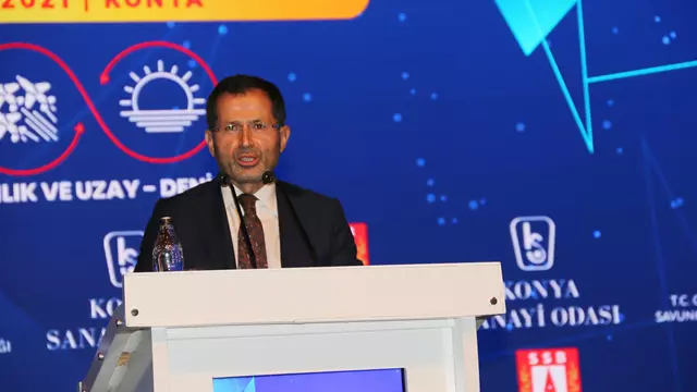 Milletvekili Ziya altunyaldız.JPG