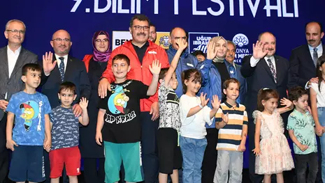 Tekelioğlu, Bilim Festivali’nin açılışına katıldı