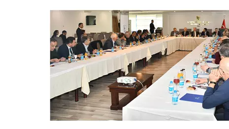 VALİ ÖZKAN, KONYA SANAYİ ODASI’NDA SANAYİCİLERİN TALEPLERİNİ DİNLEDİ